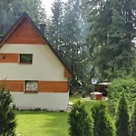 Lodge Maco *