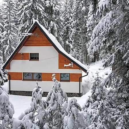 Maco Lodge *