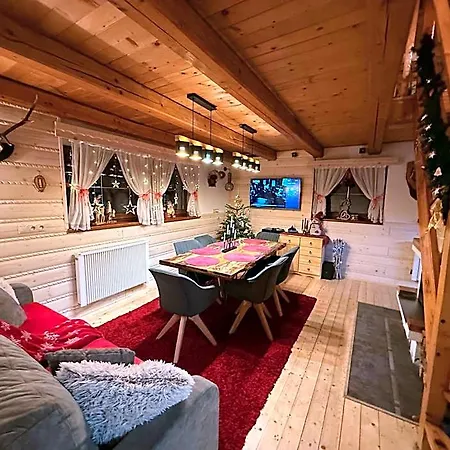 Lodge Maco *