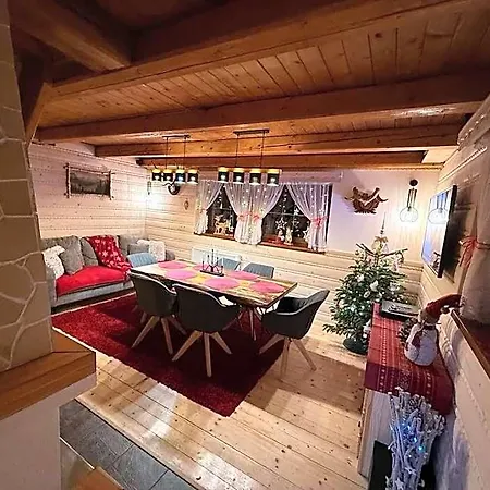 Lodge Maco *